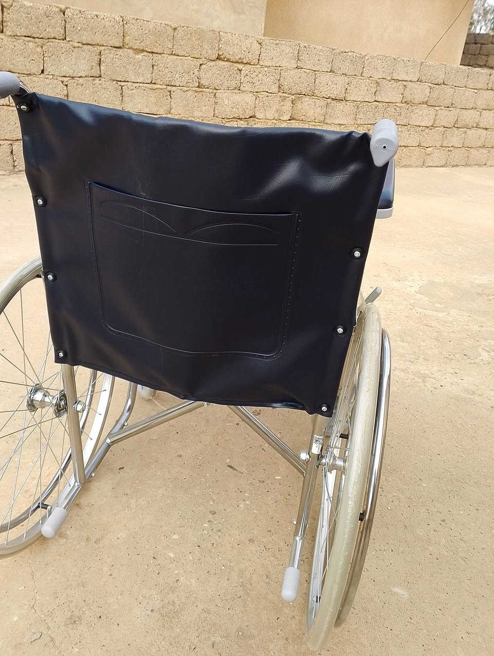 عربانه جديده والله العظيم مره وحده استخدمنها نضيفها وهاي الصور كدامكم والسعر 60وبيها مجال


**إذا كنت صاحب هذا الإعلان وتريد حذفه لأي سبب، رجاءا أرسل رسالة إلى الدعم الفني**