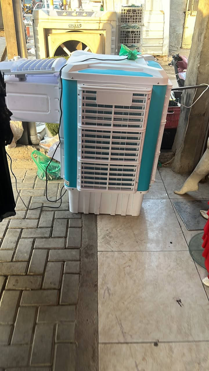 للبيع صار ٥  ايام من جبتها  لسبب محلاتي جبيره اوماتكفيهن  سعرها ٢٦٠ جديده كلش 
بغداد دوره شارع ٦٠ سوق الجمعيه ***********
