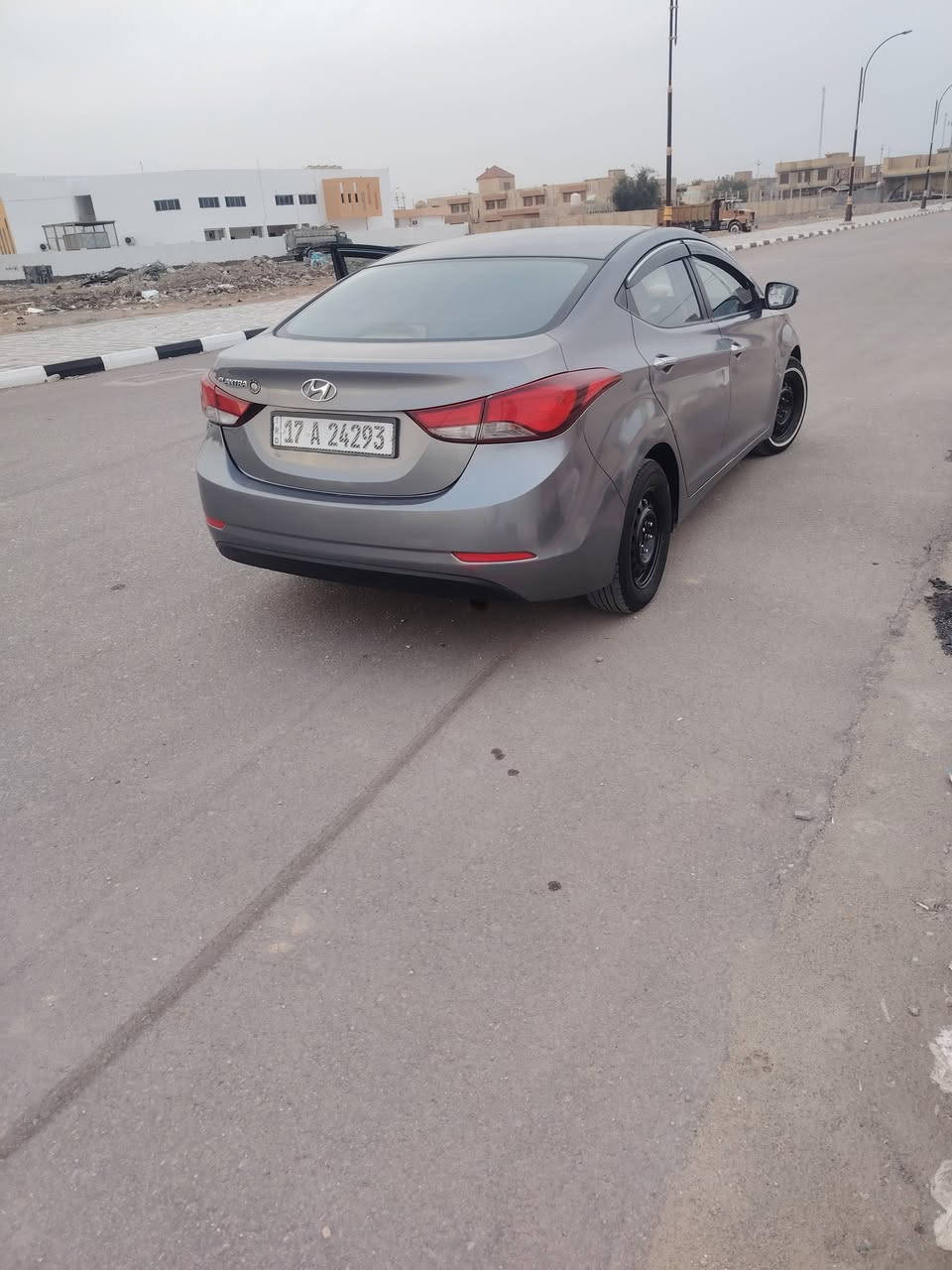 سلام عليكم سيارة لانترة 2016 خليجي 1800 رقم انكليزي مثنى بسمي سنوية ل2028 حزام صبغ قعتين تبريد مكينة وكير وضع شركة تخم تاير تبريد وتدفأة وي سويج مكاني رميثة ***********
