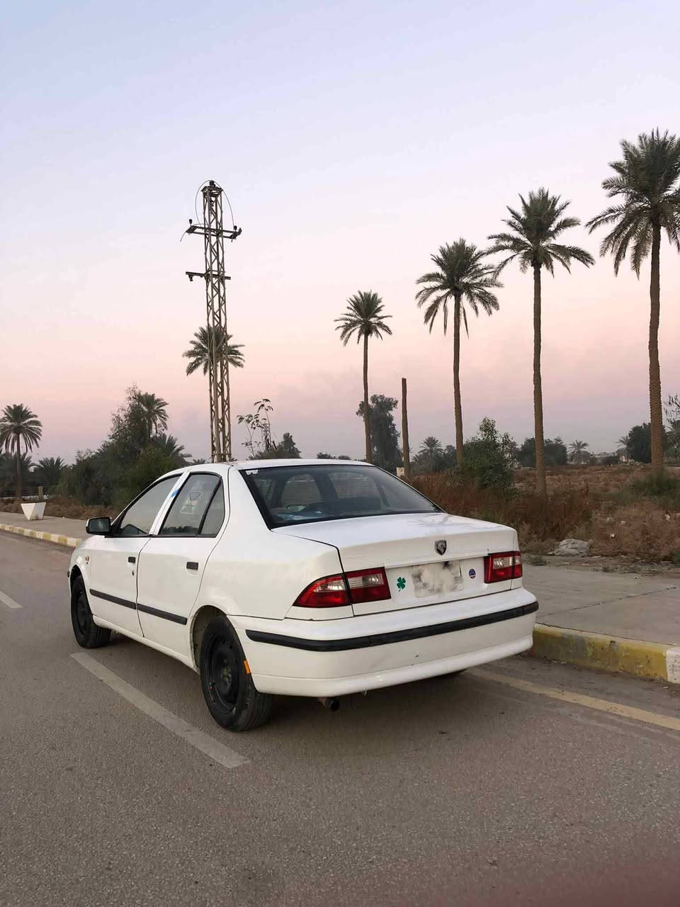 السلام عليكم ام رخصه الادمن سياره للبيع عنوان كربلاء طويريج موديل 2013 رقم كربلاء السعر45 اتصال على رقم الهاتف***********
