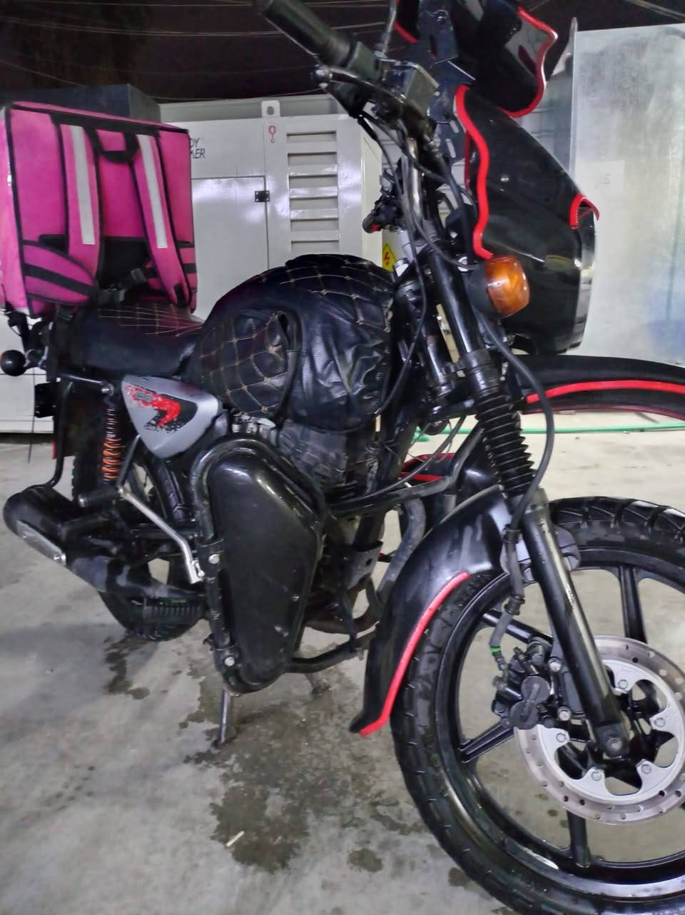 سلام عليكم اعتذر عن تكرار المنشور لن الاوراق طلعن تلف اله معقب يله تترقم بوكسر 22 دراجه نضيفه وحلوه بس نقص كابريته وتفيلس بخمستالاف تتفيلس تجي تفحص وشوفه بعينك سعرهه 750 وبيهه مجال شي قليل مكان شعله ***********
