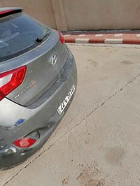 النتره موديل 17رقم ربيل انكليزي سنوي ماساقطه بيه 3قطع بدون دواخل السعر...