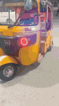 سلام عليكم تكتك مديل 21كفاله عامه
بس دوس معمره تكتك جاهزه الله شاهد ما عوزه ربع كبل الشارع مكينه مجفته تجفيت درجه اوله اصلي دوشمه صفريات دمام وشاشه دشبول جاهزه ربع ما عوزه الله شاهد 

رقم بغداد تحويل ثاني يوم 

مكان بغداد مدينه الصدر  السعر خاص رقم   ***********
