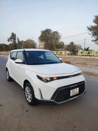 للبيع فقط كيا صول موديل 2024 الشكل الجديد مع العلامه الجديده  رقم اربي...