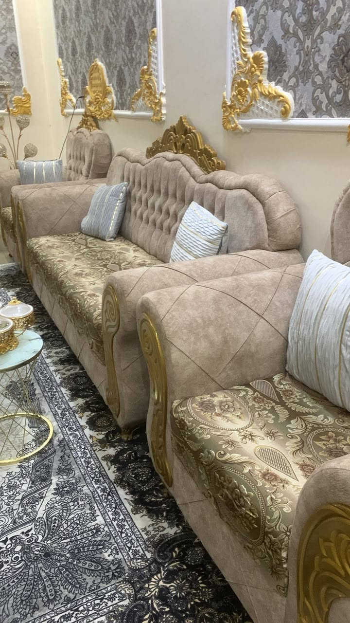 غرفه نجاره كبيره مع غرفه  نجاره صغيره مع قنفات ذهبي وقنفات ماروني كلهم ٣٥٠٠ ثلاثه مليون وخمسميه
للاستفسار
***********
