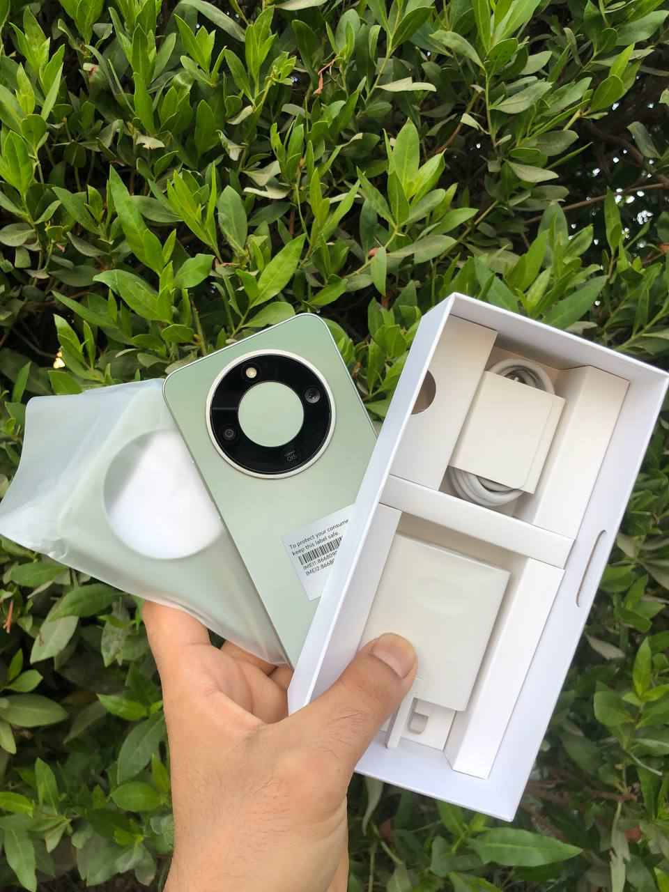 السلام عليكم جهاز الجديد من هونر بالمواصفات الجبارة استخدام يومين فقط ليش تشتري جدبد هذا جديد وبينه وبين جديد فرق ذاكرة 256 عشوائية 24 كامل كل ملحقات الاصليه السعر 360الف وبي مجال مكاني البصرة *********** البصرة, العراق
