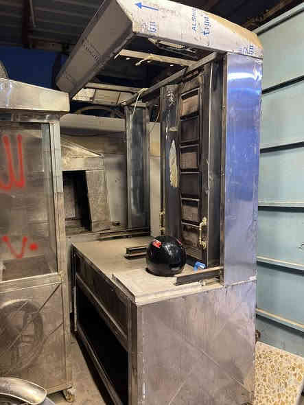 اغراض مطعم بالبصرة  للبيع بسعر مناسب استفسار اتصال فقط ‪0771 849 8087‬
