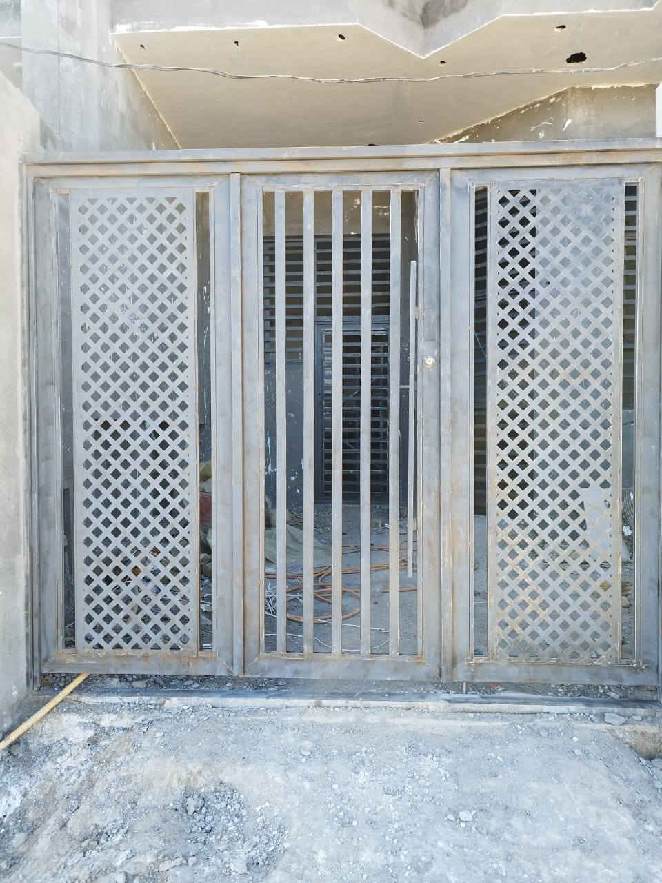 تنظيف شبابيك وأبواب فقط درجه اولى الحقل الاول الثاني الثالث الرابع وجميع المناطق في المجر الكبير  اتصال على رقم***********
