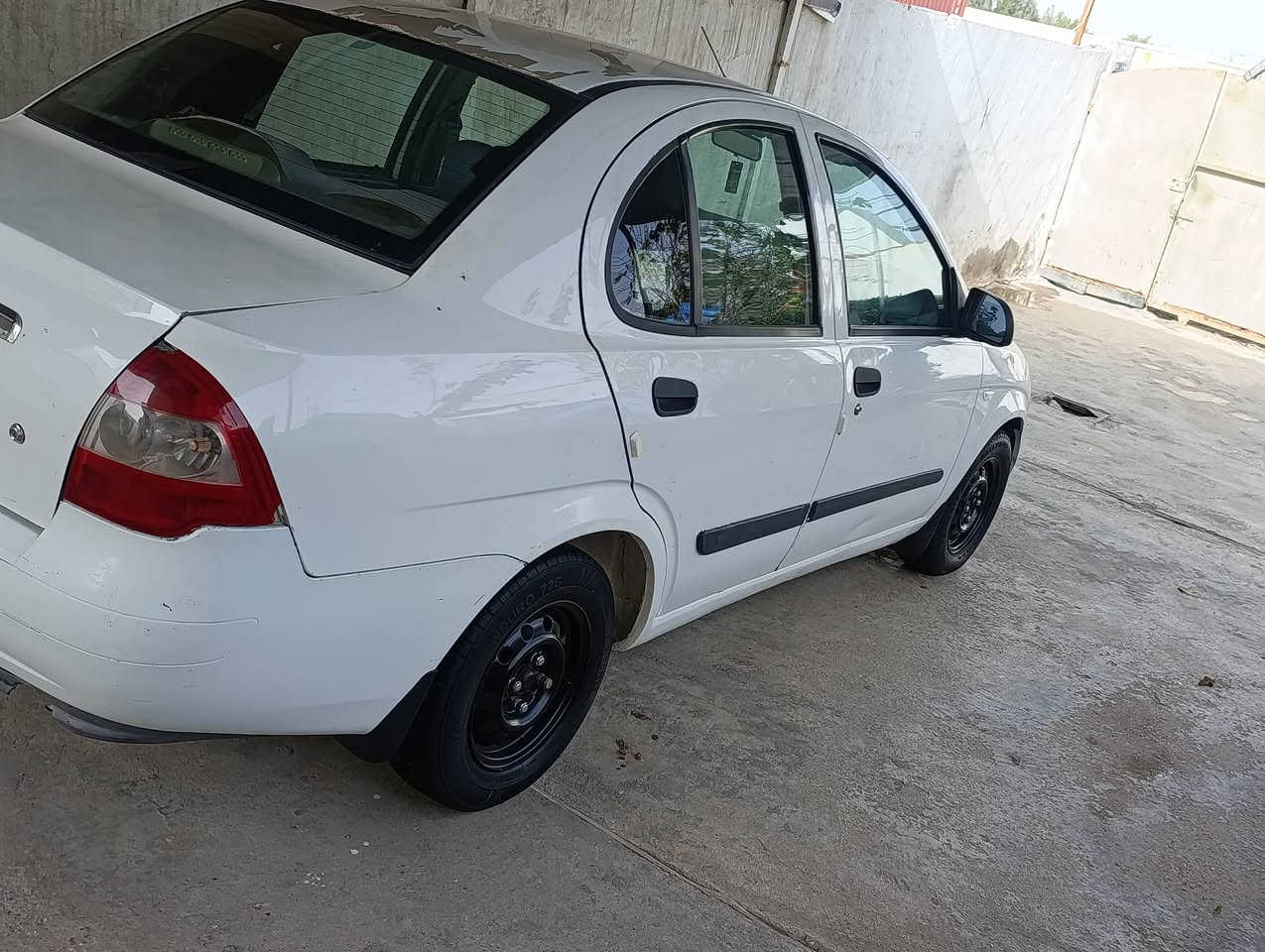 سلام عليكم طيبة موديل 2015 رقم واسط مكفولة من صبغ بس جراد
سعر 43وبيهة مجال
***********
