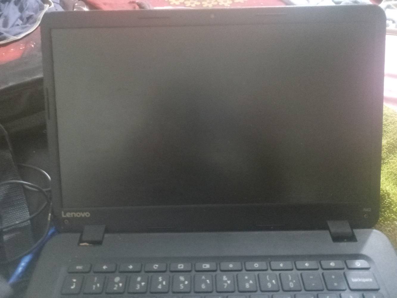 السلام عليكم لابتوب حلو يفيد دراسه يحمل تلكرام انستا يوتيوب واتساب سريع يفيد دراسه وتصفح بسيط لا يدعم برامج قويه سعر 100وبي مجال