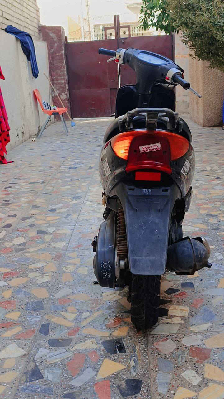 اسلام عليكم شباب دراجة عصفورية لبيع دراجة كفالة عامة نصقها بس كفر امامي دراجة كلشي شغل كهربئياتهة كلهة شغالة سلف نكرة تخم تايرات جديد سعر الدراجة 225 وبيها مجال قليل مكاني بغداد الشعب شارع الصحة 
***********
