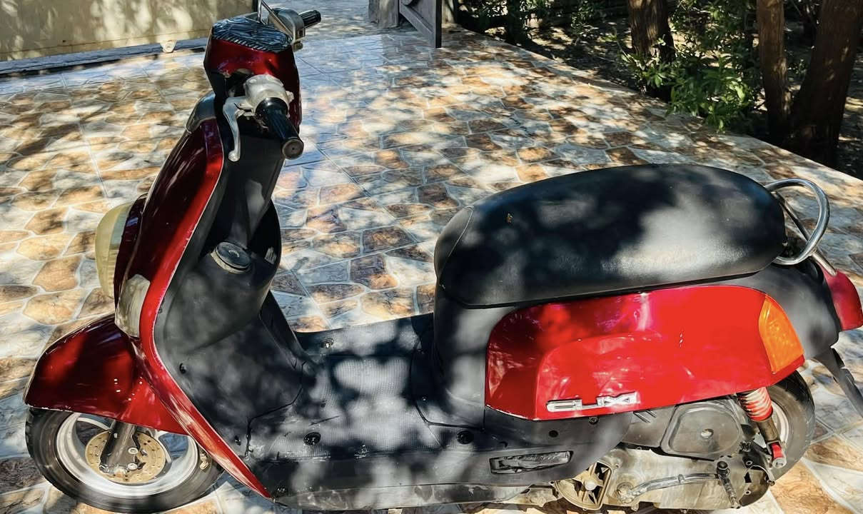 السلام عليكم
دراجه بوليسي موديل 2008 محرك مكفول تايرات جدد سرعه 120 ويل نجمه كفرات جدد
بريك خلفي سلف هندر كله شغال السعر 425 وبي مجال شي بسيط 
***********
