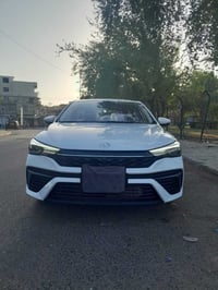 ام جي 5 بلاس • ٢٠٢٥ • ٣٤٠٠ كم