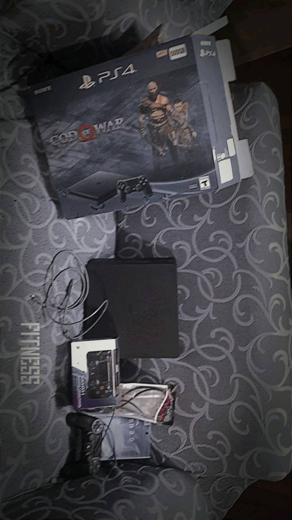 بلي فور للبيع السعر 250 فقل امانه الله البلي جديد ما مبدل بي شي  العنوان بغداد البوعيثه