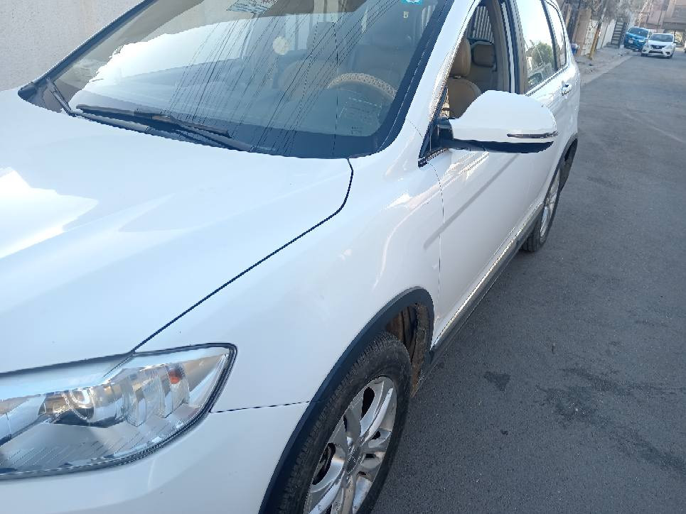 السلام عليكم هافال H6مديا ٢٠١٦ للبيع كير ومحرك بلادي مالها مستبيشي ٢٤٠٠ صدر امامي خلفي نظيف جدا تبريد ثلج وتدفئه  شغاله فتحه سقف طكتين كامره خلفيه  حساسات اماميه وخلفي تحكم استيرن جهتين  زراكات لايت امامي  كشنات جلد منظومة بانزين  وبلكات  ادامه كامله دسك امامي جديد  السعر  115$ ورقه وبيها مجال قليل
 السياره ماشيه ٩٠٠٠٠كم بغداد الغزالية *********** بغداد, العراق
