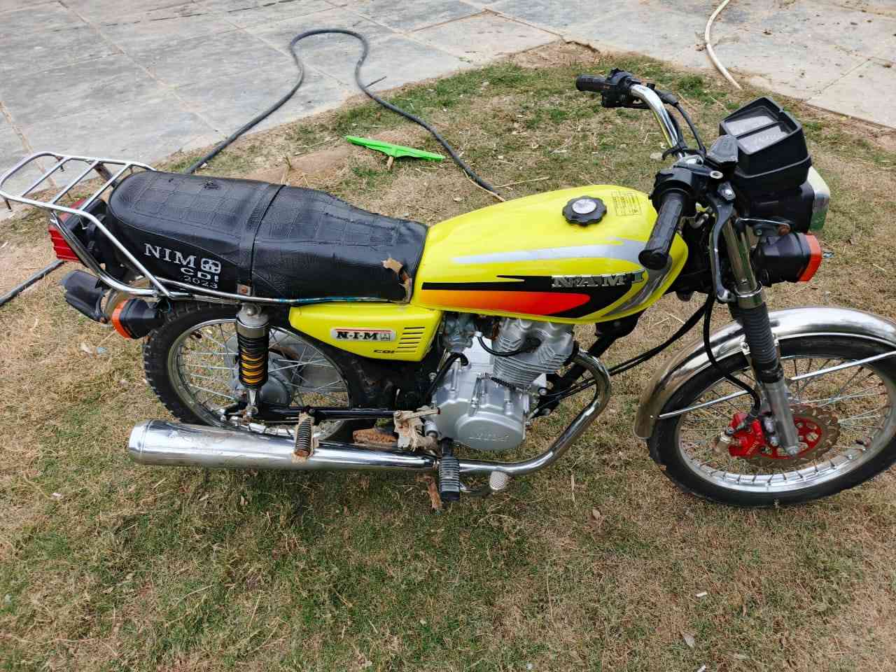 دراجه نامه موديل 2023 مكفوله كلشي شغال بيه 
اوراق اصولي امتياز  السعر 950 وبيه مجال للشراي 
العنوان .شيخ سعد قرية المصندك 
الاستفسار الاتصال بلرقم .***********
