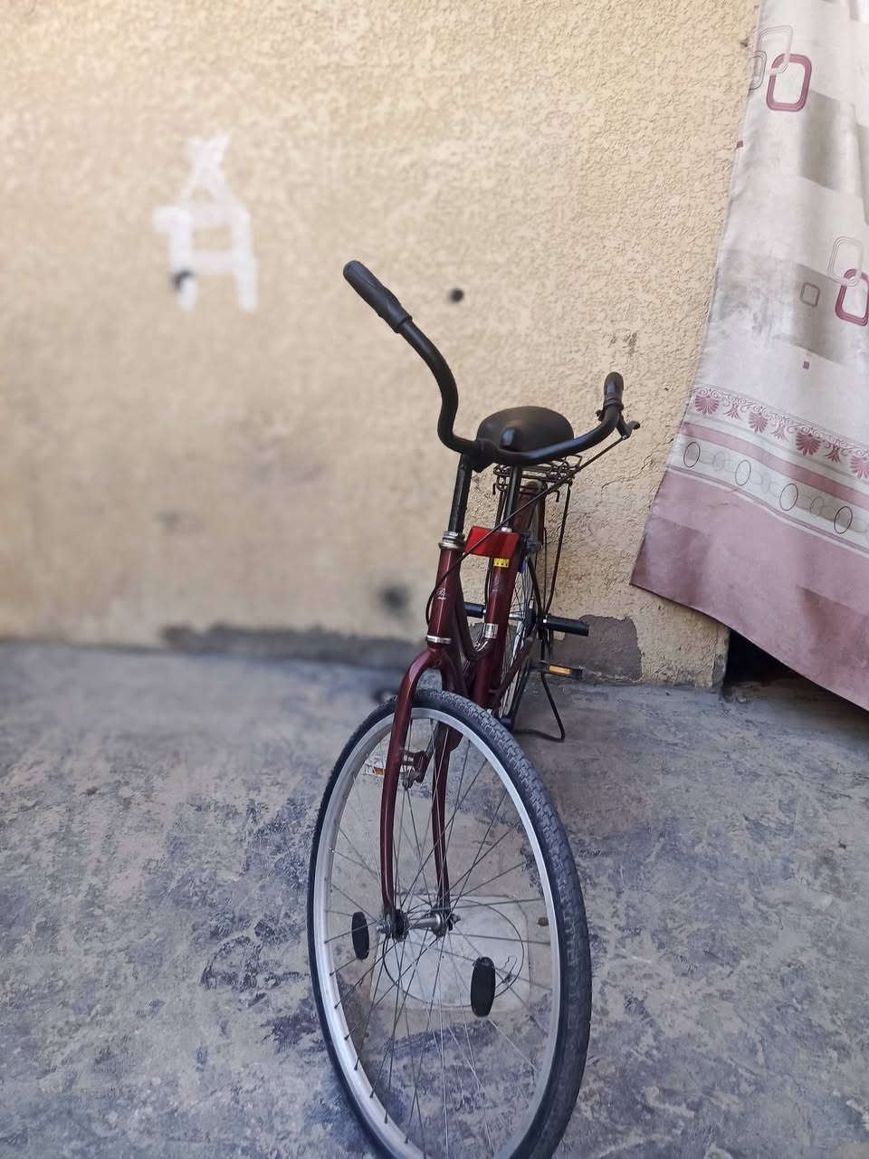 السلام عليكم بايسكل للبيع حجم 26 العنوان رميثه الغربي يم جامع الحسن مقابيل اسواق  برتقاله السعر 100وبي  مجال


**إذا كنت صاحب هذا الإعلان وتريد حذفه لأي سبب، رجاءا أرسل رسالة إلى الدعم الفني**