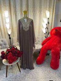 ملابس • جديد • توصيل ٢٤ ساعة