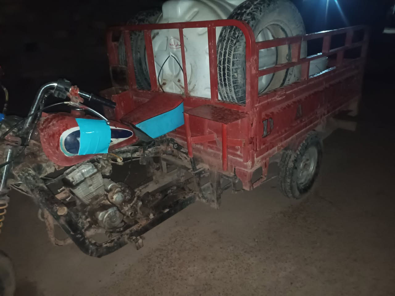 سلام عليكم ستوته للبيع دايون كير محرك اكشن بدي شاصي ركبه دبلات كلهن خير من الله تايرات قبل شهر شديتهن كلك السعر 750وبيه مجال قليل 
 ***********
***********
