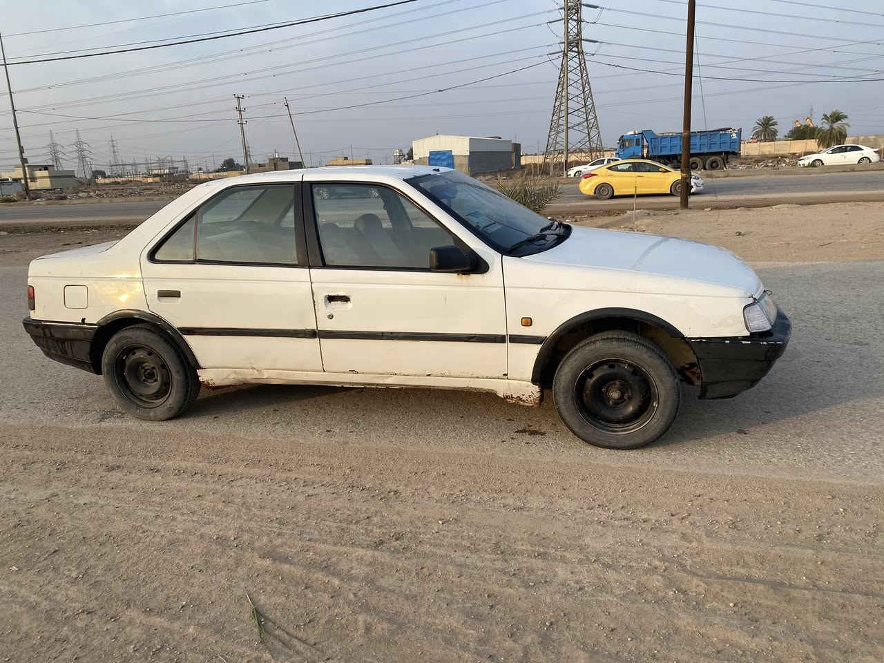 سلام عليكم بيجو روى موديل 2009 سياره بيها خيط بخار تبريد شغال ابيعها على وضعها سنويه لل ٢٠٢٨ 22 وبيها مجال *********** بي واتساب الرقم
