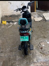 دراجه شحن • ٤ بطاريات • نضيفه