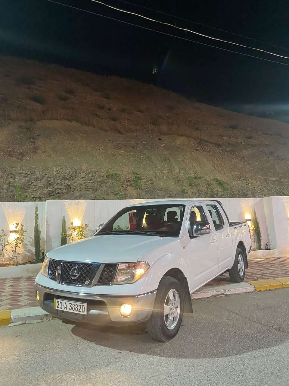 ئه ديمن 🌹 سه ره تا به ناوي خواي گه وره  نڤارا 2009 بؤ فرؤشتن سه ياره يه كي  بي كيشه يه  بي بؤ ياخ گير و مه كينه  به شه رت تازه ته شفيت سالانه ي تازه يه سه نه وي تا(2030) تازه يه كاره باي به شه رت  ♥️"
***********
