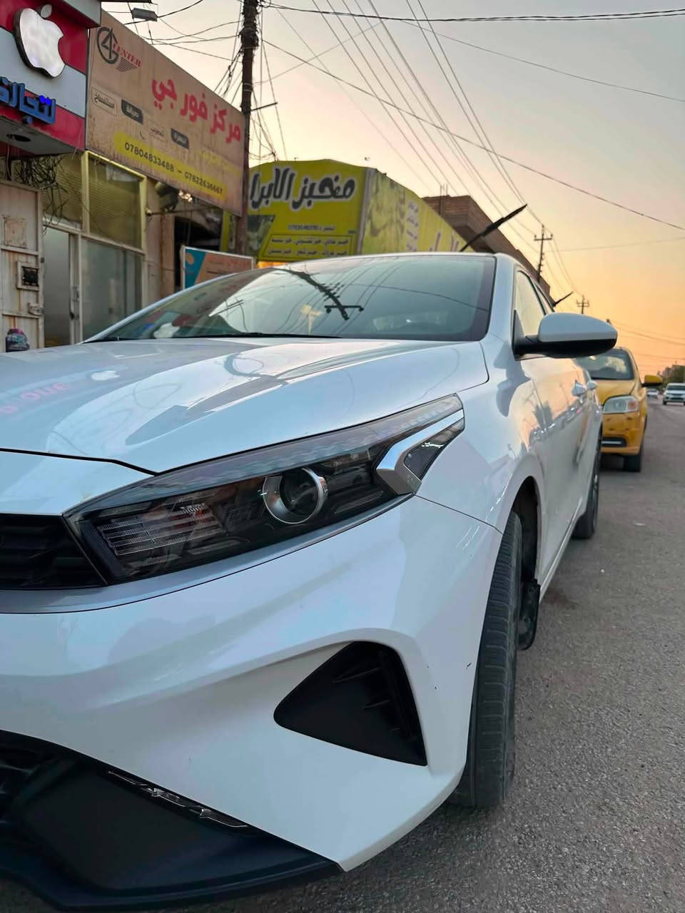 كيا سيراتو 2023 خليجي
ماشيه اكثر من 30 الف 
رقم اربيل 
بيها بارد بالجاملغ الخلفي بالدور 
محرك 1600
السعر 162 
مكان السيارة نجف
موبايل ***********
الاتصال من 5 العصر فما فوق
