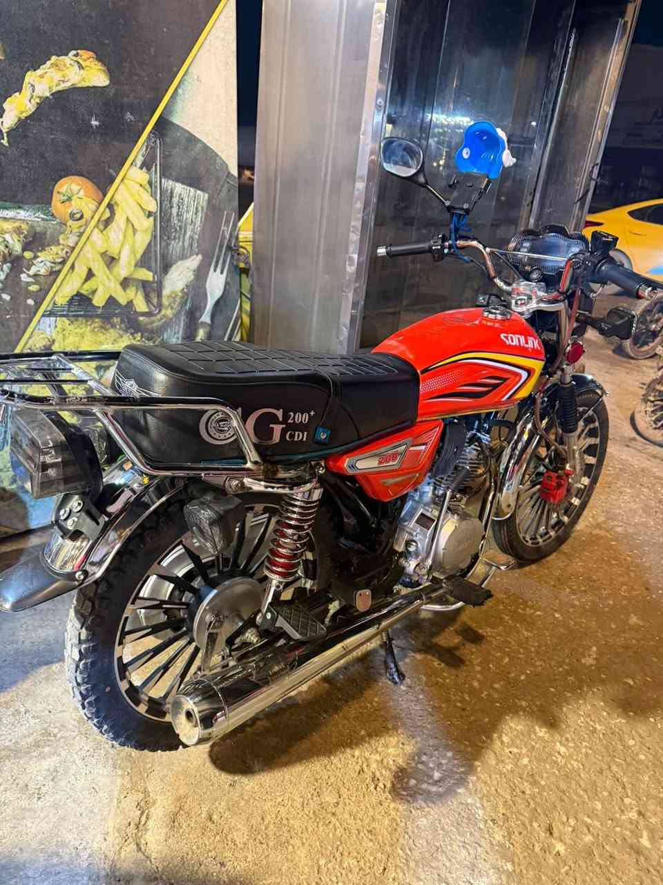 سلام عليكم دراجه سونك موديل 2025دراجه سعر 850وبيه مجال حك جيه كفالا عامه كلشي مناقصه   بصمه دراجه مفوله شلعه معدل اي نقص ما بيه ما متواجد علا لفيس ***********
