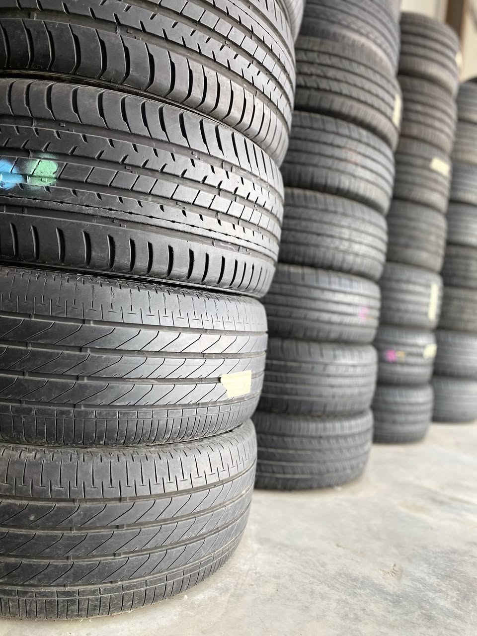 تنورونا بكل وقت 
تاير جديد وباله انتاج حديث 
باتري وزيوت وفلاتر 
ويل ويل كب اصلي وتجاري 
صيانه وتبديل داخل المركز 
عنوان مدخل شباب شارع العام 
الرقم ***********
