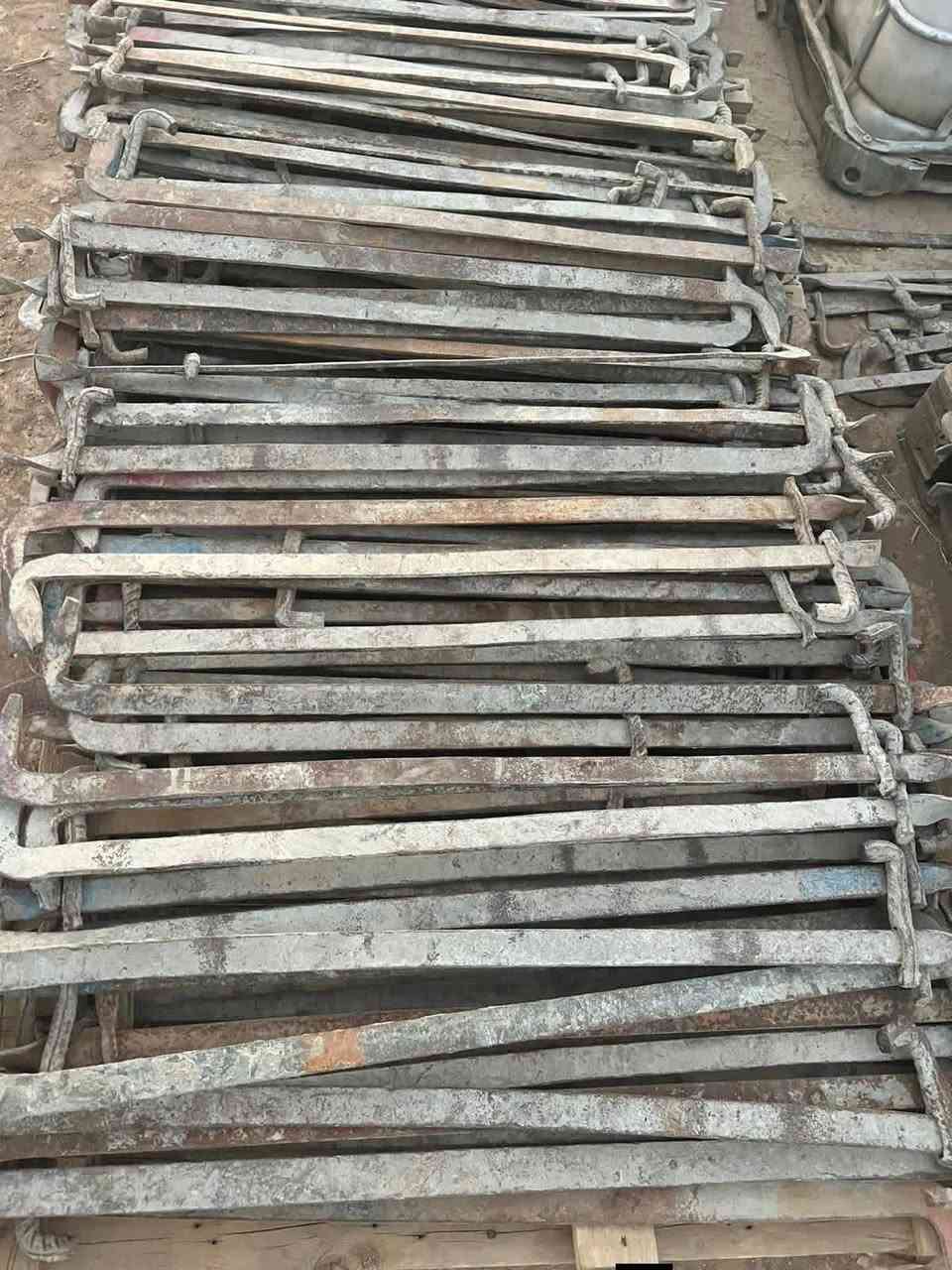 سكلة أبو روان🔥للبيع والشراء ايجار 🔥
انواع جكات واسكلات.فخات.قالب.دنك +لوح سير بلاويد 
 جديد ومستعمل العنوان أربيل وبغداد 
 توصيل جميع محافظات 
*********** واتساب
***********
