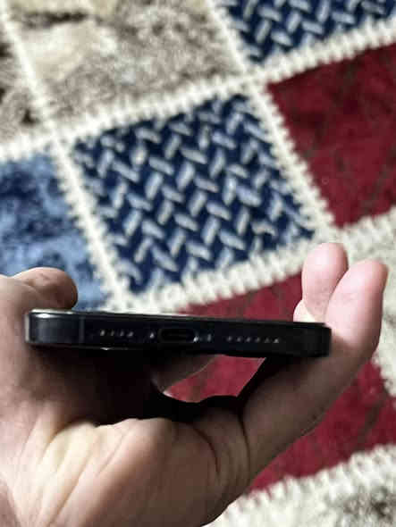 السلام عليكم ايفون ١٦ برو ماكس ذاكرة ٢٥٦ بطارية ٩٩ نموذج m نظيف شخط مابي ملحقاته كامل ويا بعده تحت الضمان السعر ١٤٠٠ وبي مجال قليل مكاني كركوك 
للاستفسار ***********
