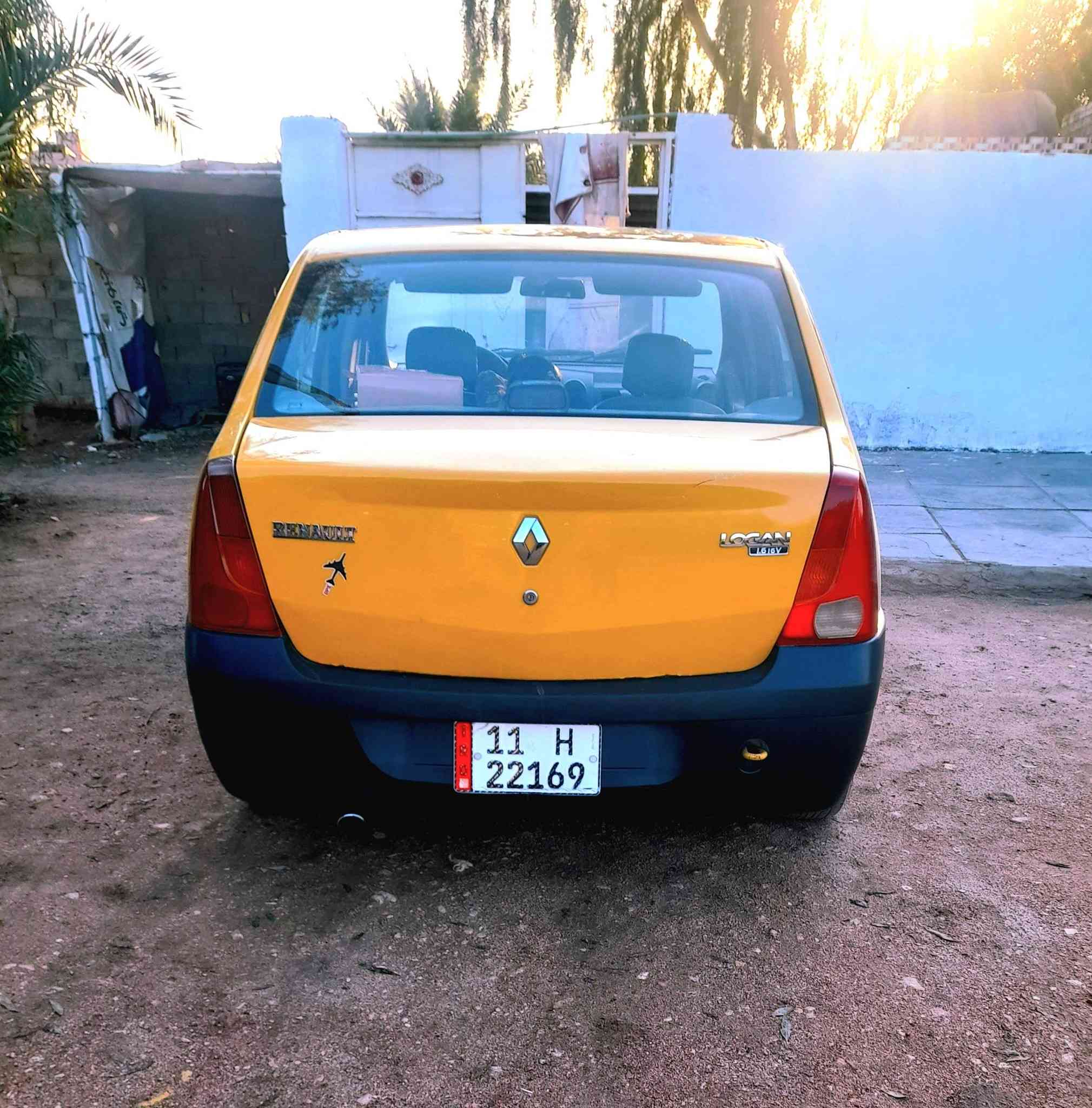 رينو لوكان مديل ٩ رقم بغداد المالك بلنجف تحويل مباشر محرك لاتنقيص ولاتبخير كير جيد كهربائيات جيد.  باور سياره خير من الله ناعمه وحلوه..مكانه الديوانية الحمزه الشرقي السعر ٤٥ الشراي اتصل ***********
