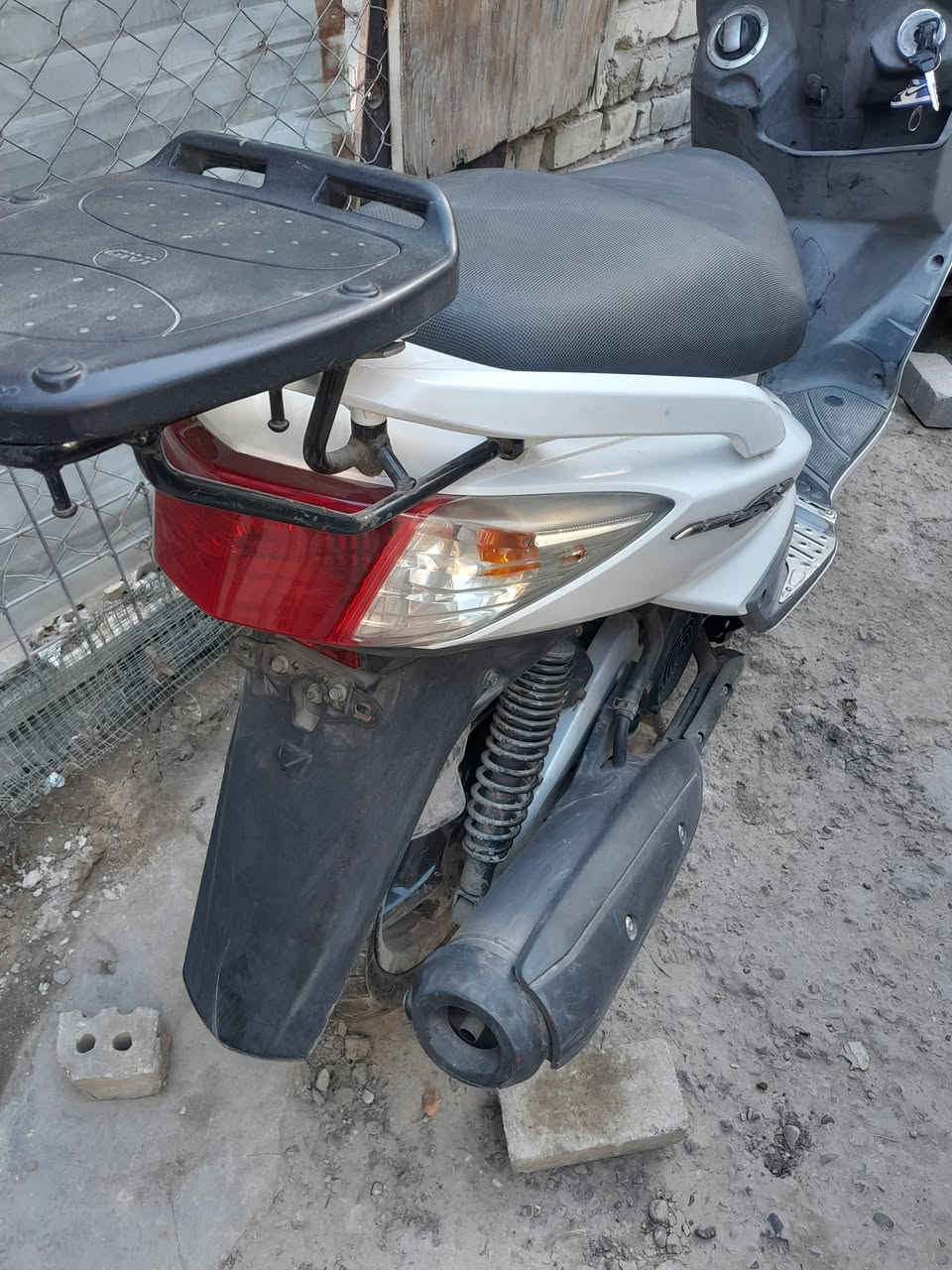 سكنس ياباني رمبه مكفوله برغي ما مفتوحه بيهة نوزل الهاتف ***********
