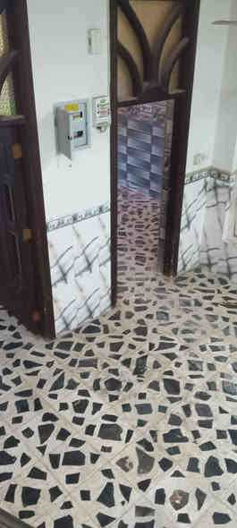 السلام عليكم يعلن مكتب البارون للعقار 
                     بيت الايجار
                     ///////////////////////
الدار للايجار المساحه 150م طابق واحد غرفه صاله مطبخ كليدور مجمع صحيات داخل وخارج كراج حديقه حي الصحه شارع 25 
مبلغ الايجار 350
علمن دفع/ 4/اشهر لكدام 
 للاستفسار //***********
واتساب ///***********
جاسم البارون للتصوير وترويج حلة
