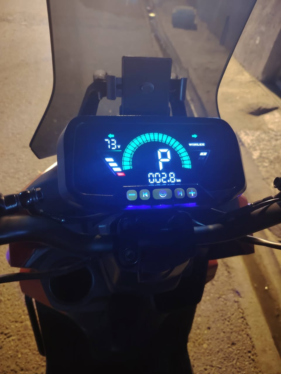 السلام عليكم
دراجه شحن للبيع
نوع اباچي 2025
شتريتها قبل شهرين دراجه شلعه خير من الله ما متعبها
شتريتها بـمليون و700  عارضها للبيع بـمليون و 500 وبيها مجال
بيها مشكله بسيطه تكطيعهَ بل حساس كلش شيء بسيط
ما متوفر خاص واتساب: ***********
                             ***********
