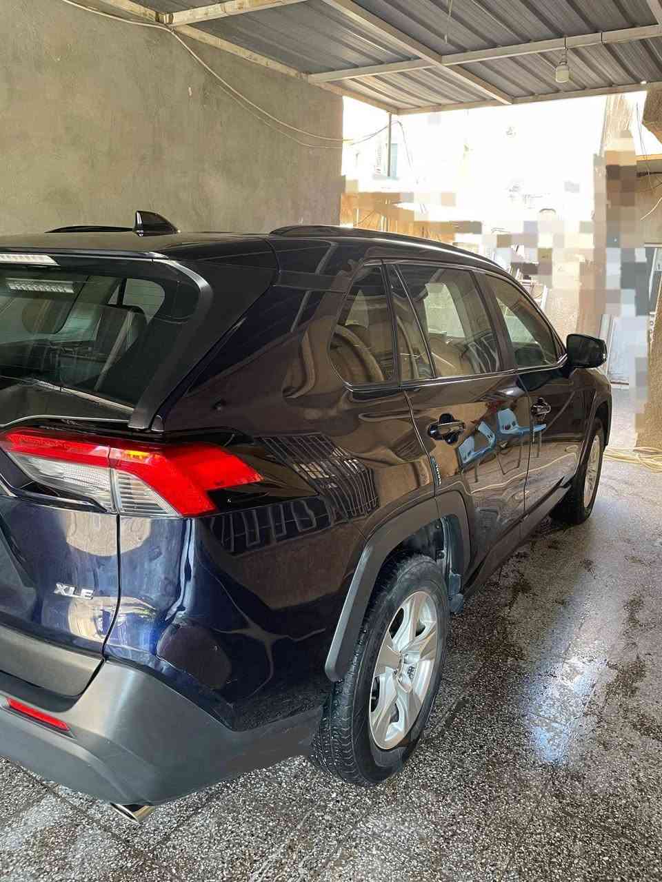 السلام عليكم 
Raf4 موديل 2019 
وارد امريكي مواصفات XLE 
السعر  17000$$    بغداد الكرخ  
الاتصال مساء على الرقم ***********
