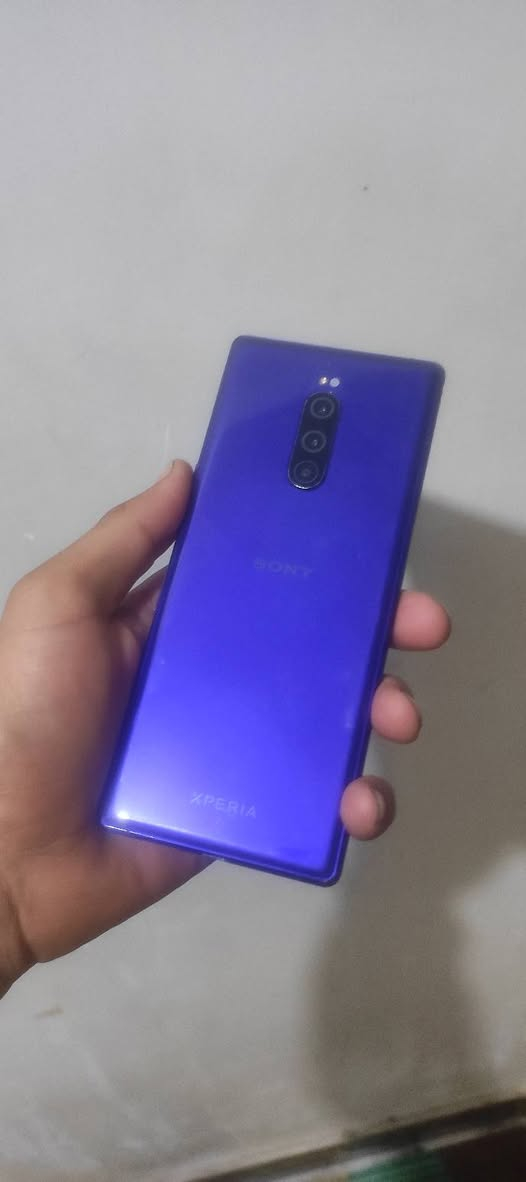 سوني اكسبريا 1 ذاكره64 جهاز مكفول من الفتح
سعر100 وبي مجال  ***********

