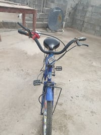 بايسكل اطفال • نظيف ١٠٠٪ • بعقوبه تحرير