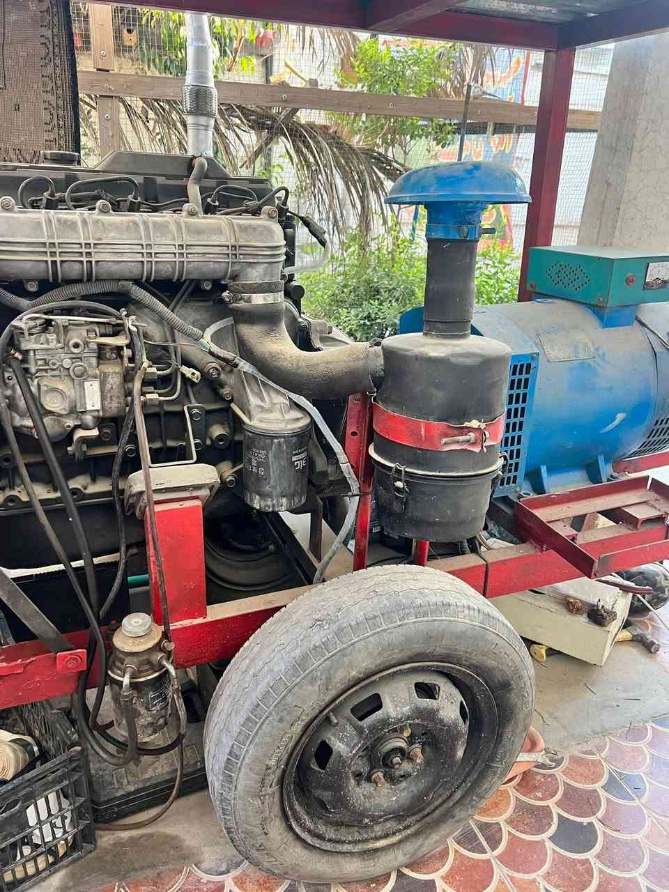 للبيع
مولد كيا 2700
راس توليد 30kv نحاس اصلي درجه اولى 
محرك نظافه 100% ما مفتوح ابد 
ويا تبديله دهن وفلتر جديد 
بم الكاز نظيف كلش و اقتصادي بالصرف 
 اتجيب باتري وياك و اتشغله وتفحص  وبي ضمان بدون تبخير مكينه مكفوله 
الرقم ***********

