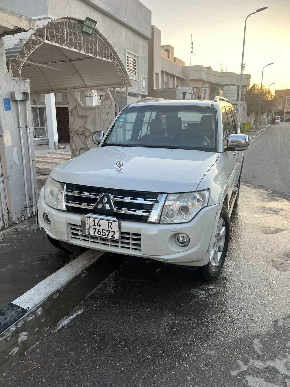 باجيرو حبتور 2014 خليجي رقم بصرة انكليزي بأسمي
مواصفات فول 
السعر 165 ومجال بسيط للشراي عنوان بصرة مناوي باشا. 
***********
