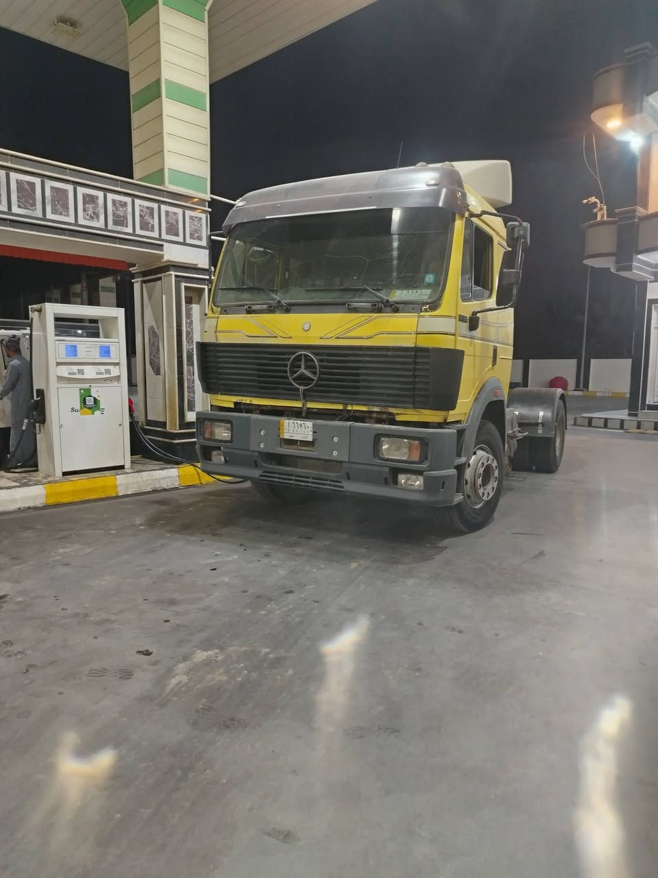 سلام عليكم سياره للبيع كرواتي موديل  92 محرك 35 قير 220 فافون كهربائي سياره جوبلس رقم انبار سجله بالثانويه جوانب متحركه سياره بلاديه سياره حلوه تخم تاير سنوي ثلاث 28 تحويل ثاني يوم سعرها 175 وبيها مجال للشرايه لا حد يسالني على التفاصيل هاي تفاصيلها موجوده قدامك انا مكلم بالنشر هذا رقم صاحبها مكاني بالكوت *********** /.        ***********
