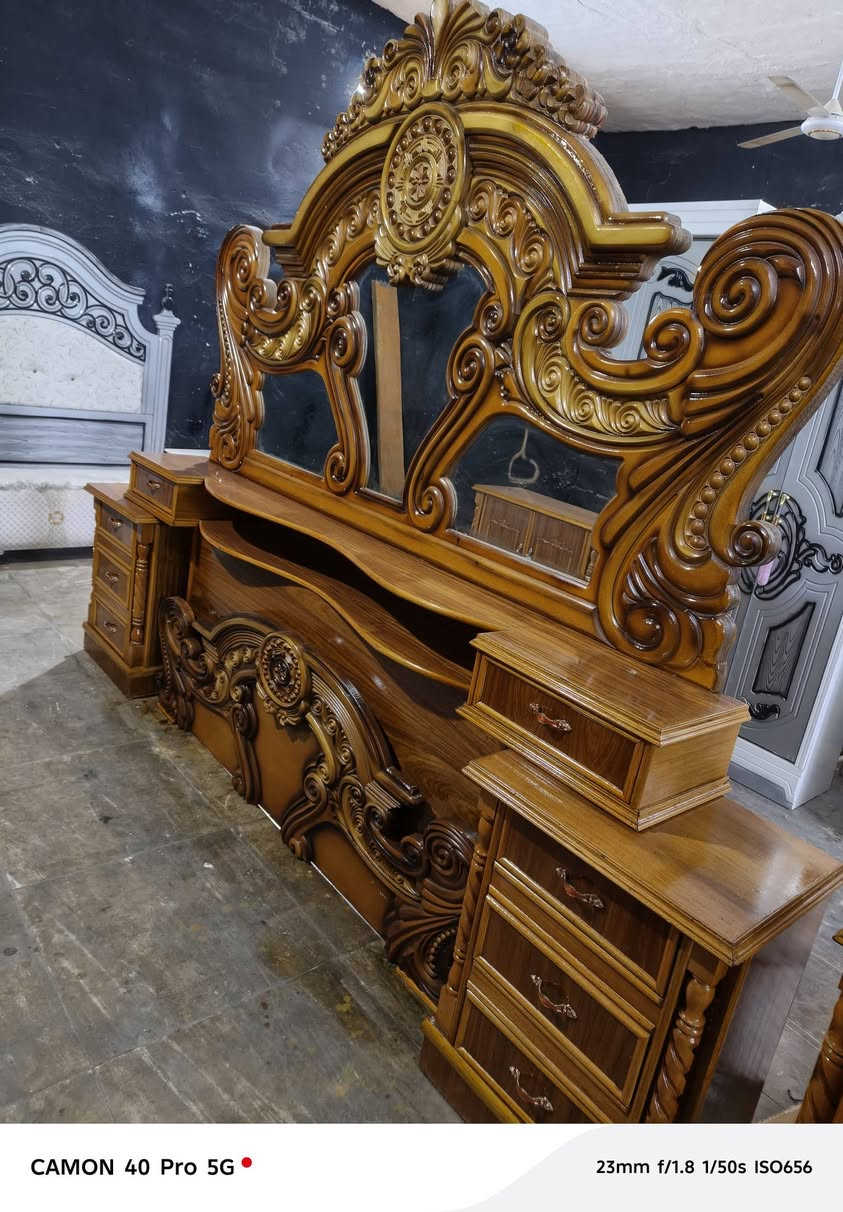 غرفة ٦باب ملحق تزكام شغل ثكيل خارج داخل صاج وجه ٥ملم داخل ٤ملم ضهر جرجوبة دفن  زاوية كنتورية بارتفاع الكنتور دنك زان أي ضرر مابيها نضافتها ٩٥/١٠٠مكان بغداد فلكة حي النصر سعر مليون وربع يوجد توصيل ***********
