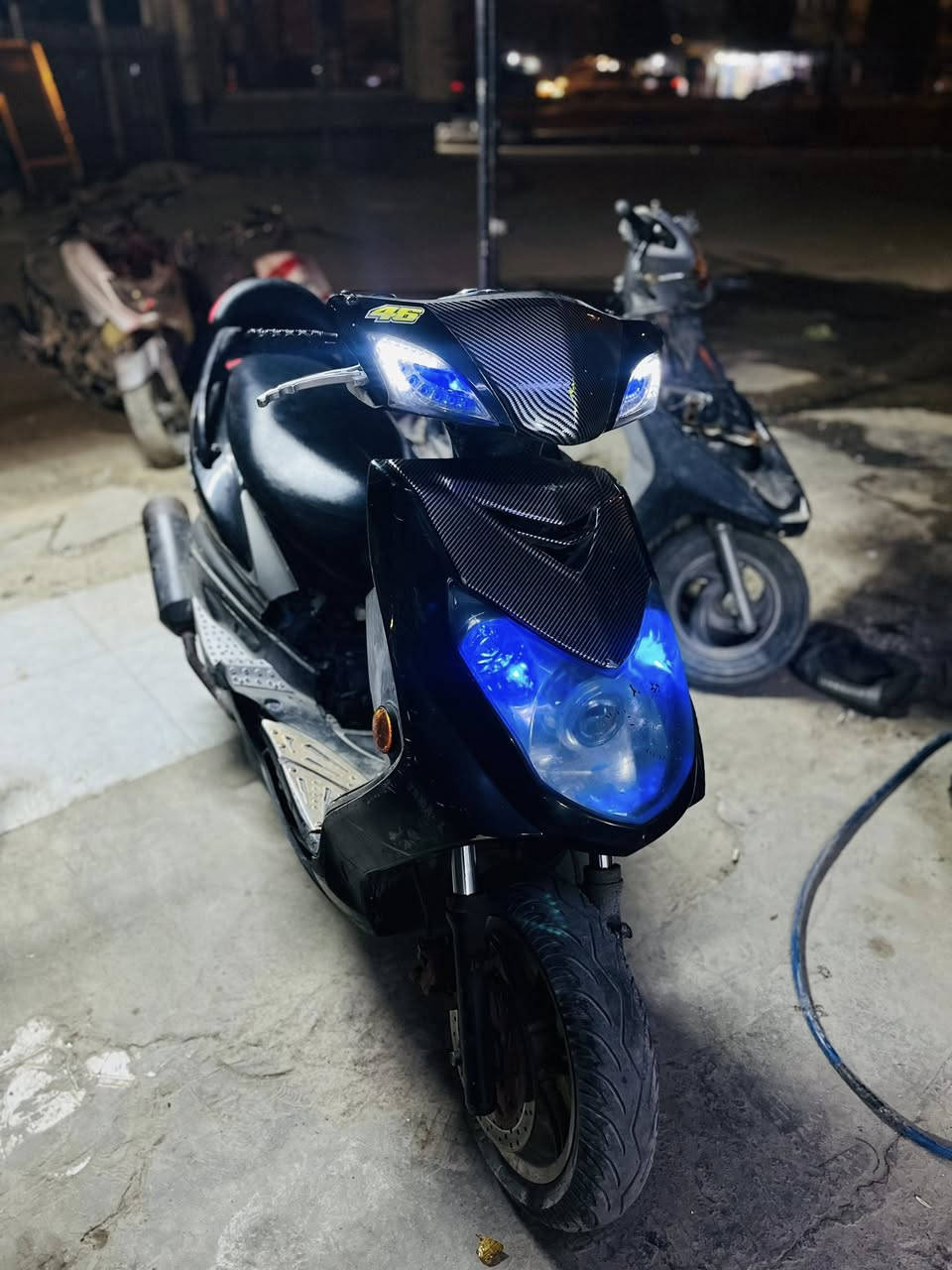 سكنس فحل نوزل للبيع دراجه خير من الله كفاله عامه بلاد بيها وياله نجمه اصلي كفرات ختم واحد بيها مازده لد واشاير لد وفراك كوسو بلادي نواعم قطره دهن وقطره اكسل دواسات DLR وقبق بانزين صليب dxr صالنصه صجميه بوشتين وبيها نوزل 8 قبق فلاوين ضوئي وكلجات زوج رياضي السعر راسلني عل خاص هنا او هاذ رقمي ***********
