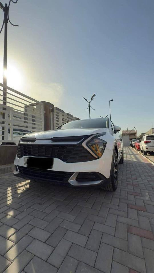 السلام عليكم سبورتج ٢٤ خليجي نص مواصفات مكفوله كفاله عامه من الصبغ والبارد ماشيه ٤٥ مكانها بغداد 
السعر ٢١٥ 
***********
