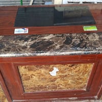 ميز مكتب • حمالات اكسسوارات • حالة جيدة