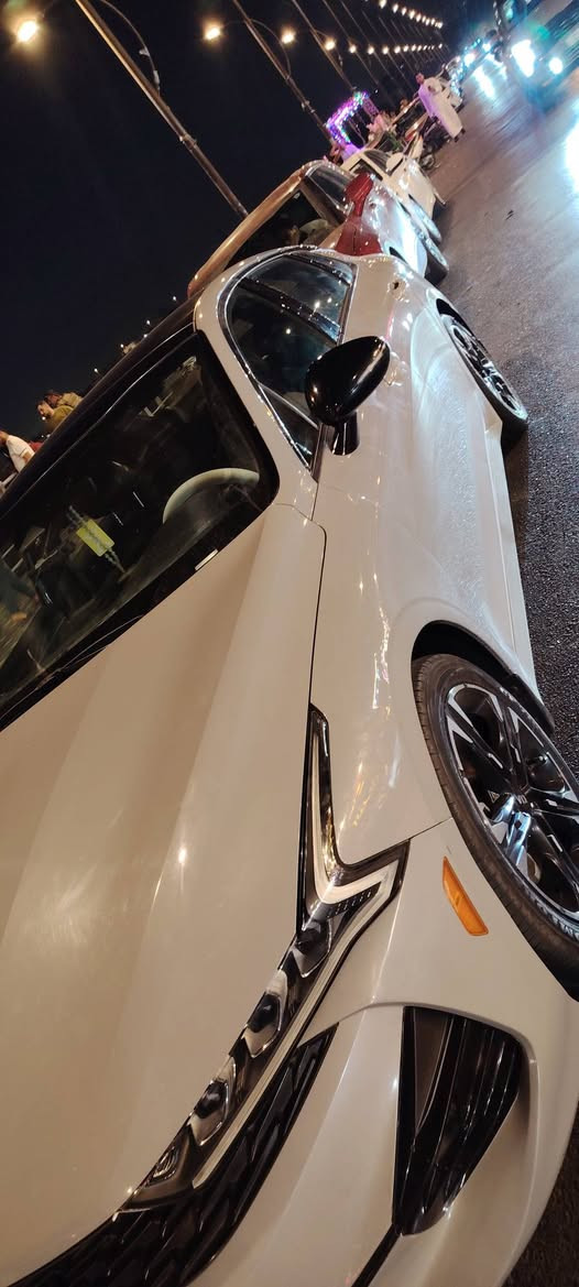 السلام عليكم
🔥 للبيع كيا K5 GT-Line موديل2021 🔥

📍 رقم بغداد 📍 الممشى: 90 ألف  فقط 📍 لون أسمنتي مميز 📍 دفع خلفي (AWD)

المواصفات: ✅ تشغيل عن بعد ✅ دخول ذكي وترحيب ✅ تنبيه اصطدام أمامي ✅ تنبيه مغادرة المسار ✅ كاميرا خلفية ✅ شاحن وايرلس ✅ منافذ USB ✅ مانع انزلاق ✅ مقاعد جلد  ✅ جام أوتو ✅ نظام مراقبة ضغط الإطارات (TPMS) ✅ شاشة تدعم Apple CarPlay و Android Auto ✅ مصابيح LED ✅ 5 وضعيات قيادة: SPORT / CUSTOM SNOW / SMART / NORMAL

🔹 السيارة ليبل واحد 🔹 حادث السيارة كسر بل دعامية ونفسهة مصلحيهة 🔹 اللغود والشاصي كفالة 🔹    (بجم كبس) 🔹 بدون دواخل 🔹 بيها بارد قطعتين خفيفات جداً

سيارة نظيفة ومواصفاتها عالية وجاهزة للاستخدام.

📲 للاستفسار واتساب: *********** 

💰 السعر: 17000 دولار
