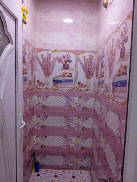 السلام عليكم
بيت طابقين للبيع مفوض لطابو
المكان التأميم القادسية الثانية قرب الكورنيش
المساحة: 200 متر
الواجهه: 9 متر و70 سنتمتر
النزال: 23 متر
يتكون الطابق الأول من: ديوان 7×4
مطبخ: 5×4
صالة:8×4 +درج
+منور+ حمام+ تواليت
ترك من الجانب عرض 1 متر من الخلف 1.5 متر
غرف نوم :عدد 2
قياسات: العرض 3 متر و60 سنتمتر
الطول : 5 متر
صحيات خارجية:
درج خارجي
طرمة :
الطابق الثاني:يتكون من
بالكون عرض البيت
ديوان 6×4
صالة:4×4
غرفة:5×4
غرفة: 3 متر و60 سنتمتر × 5 متر
مطبخ إضافي صغير
صحيات:
سطح اول + درج + سطح ثاني
كل بيت كهرباء بورد وسيركت وحد

ملاحظه: البناء بلوك
نقص تطبيك الطرمة
والسطح انت تشتغل تريد اشتايكر تريد مادة جوتن بكيفك

يرهم تأجرة مشتملات اثنين

السعر 120 مليون وبي مجال

الرقم ***********
