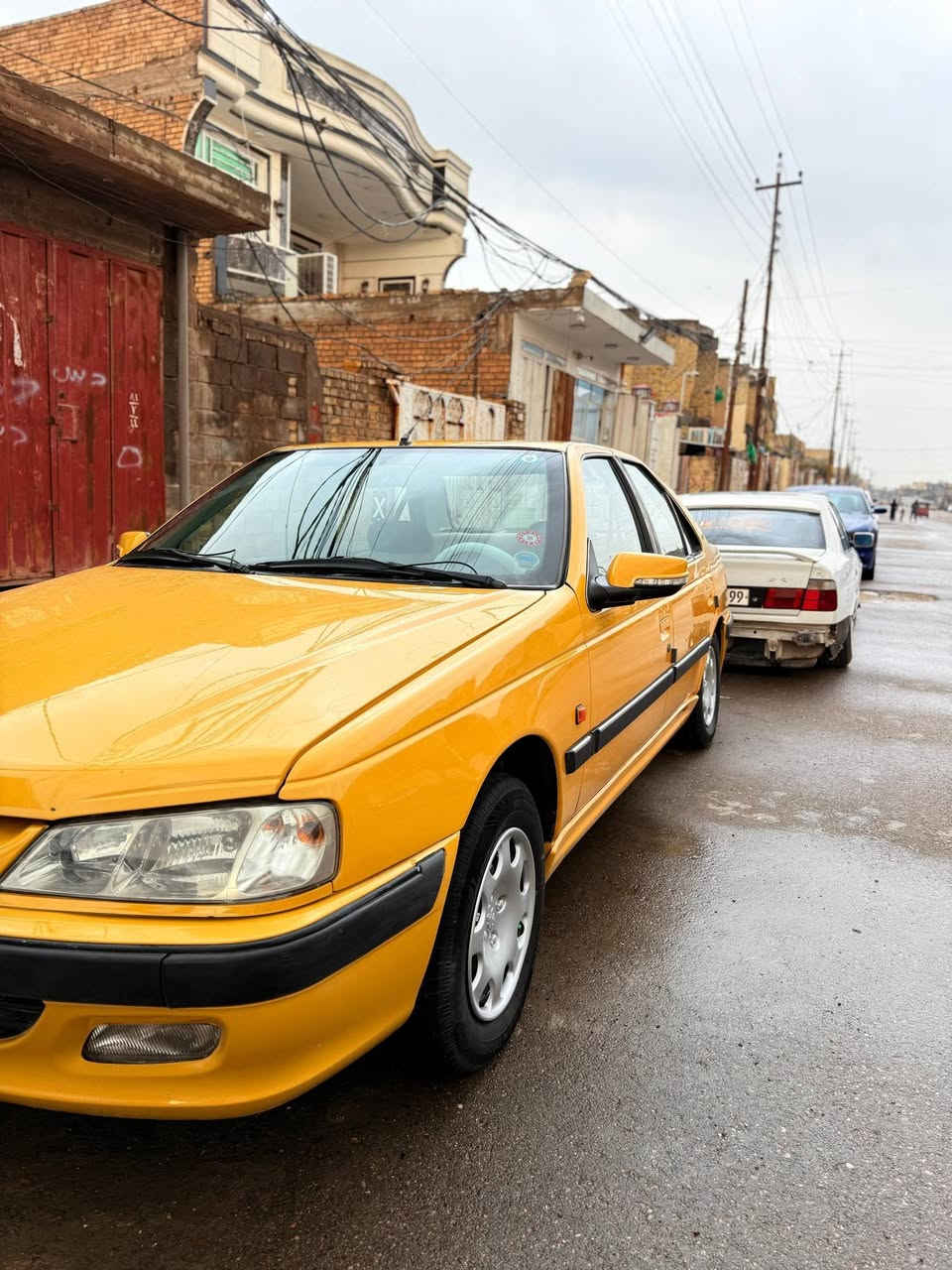 السلام عليكم بيجو باص موديل 15السياره جديده  ماشيه 198 مبدل فقط بنيد مكينه وكير خير من الله تبريد ثلج بسمي تحويل ثاني يوم  مكان السياره بغداد الشعب *********** السعر 52 وبيها مجال لل شراي
