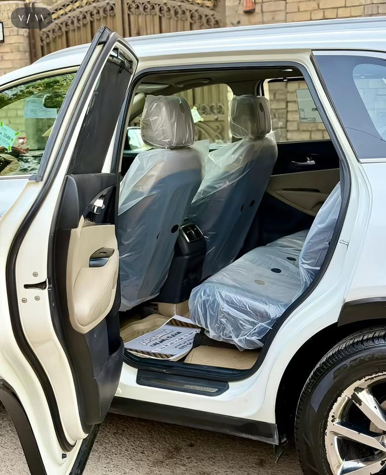 السلام عليكم سورنتو ١٦خليجي. كفاله عامه مثل ما موضح بل سونار سياره ٦سلندر كير محرك مكفولات. سياره مال جناي ماشيه ١٧٠ حقيقي سياره نضيفه وحلوه مال جناي لا تعبانه ولا بيهه شي السعر ١٦٠وبيه مجال قليل. مكاني بغداد رقم بغداد. رقمي ***********
