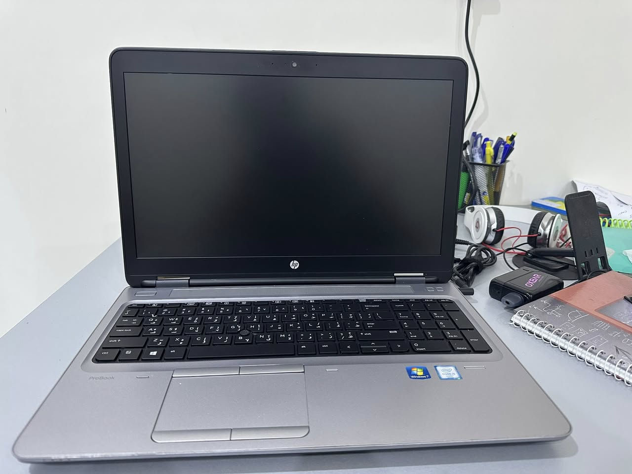 نوع الجهاز: HP ProBook 650 G2 💻
 المعالج  Intel Core i5-6200U بتردد 2.30 GHz 
وهارد 265 ssb 
 الذاكرة العشوائية  سعة. 8 جيجابايت
 نظام التشغيل: Windows 10 Home (نسخة 64-bit)
مواصفات العرض والجرافيك (Display & Graphics)
 كرت الشاشة: Intel HD Graphics 520
فقط يحتاج تبديل بطارية 🔋
مع شاحنة وماوس هدية 
واتساب 📞✉️ ***********
